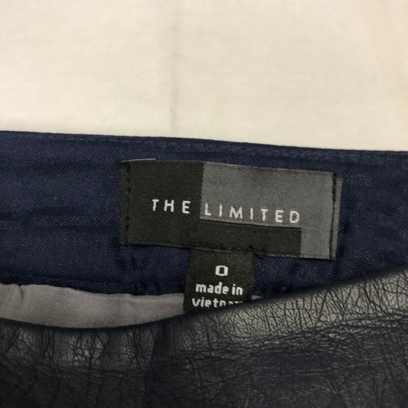 The Limited Women's Skirt Gray and Blue w/ Leather - Picture 4 of 5